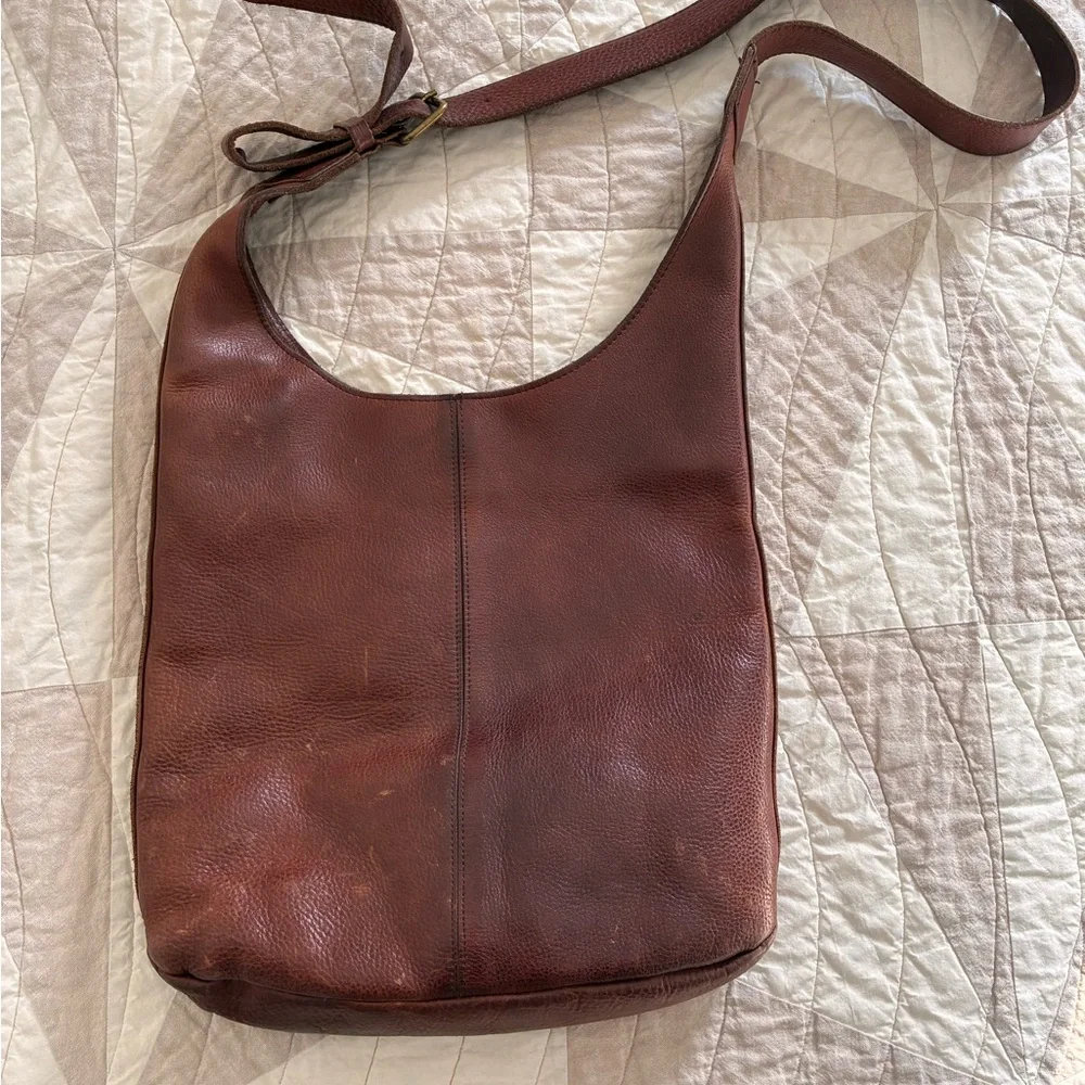 Duluth Co. brown leather messenger bag - Picture 2 of 8